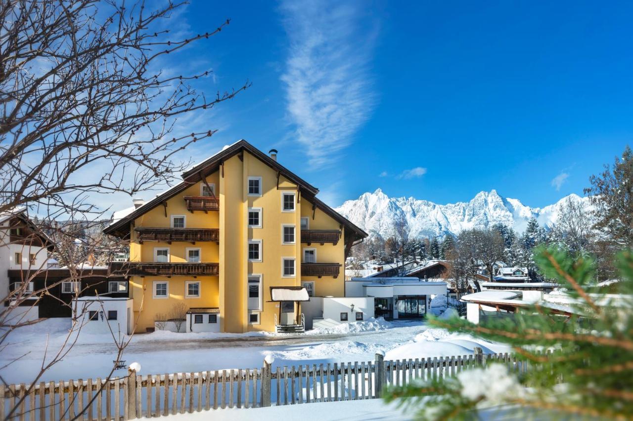 Alpenhof Hotel เซเฟลด์ อิน ทิโรล ภายนอก รูปภาพ
